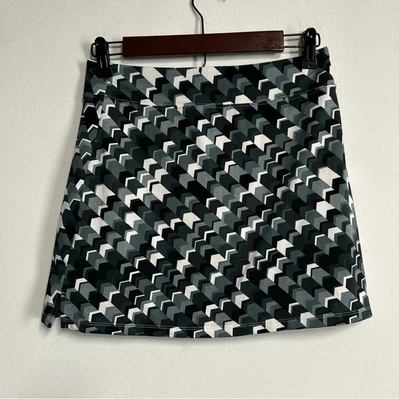 Lola by AFG Athletic Skort Women XS Chevron Print Pickleball Camping Hiking Golf - Picture 4 of 9